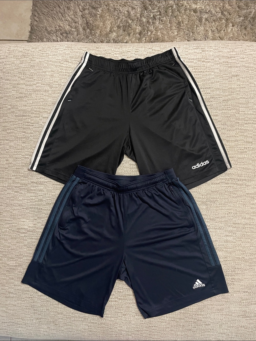 Adidas Mens L 2 Pack Shorts Black Navy Climalite Aeroready 3 Stripe EUC - Picture 2 of 16